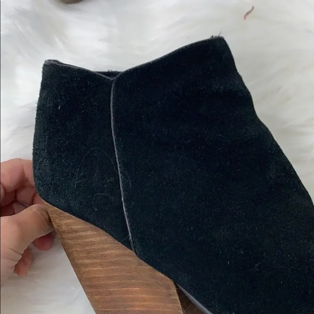 URBAN OUTFITTERS Ecote Black Stacked Heel Bootie